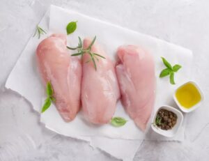 Tại sao không nên rửa thịt gà - Cách xử lý thịt gà sống an toàn
